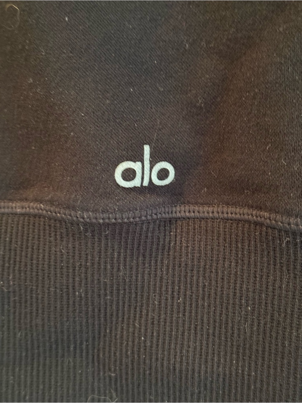 Alo Women’s Black Crop Tee - Short Sleeve - Picture 5 of 5